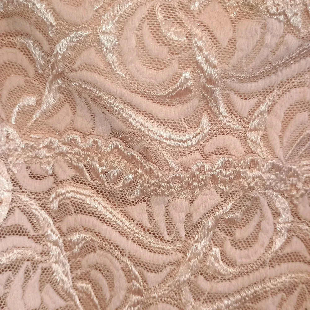 VTG Y2K Bebe Crochet Lace Cami Bra Top‎ Coquette Fairycore Tan Pink XS S - Picture 7 of 7